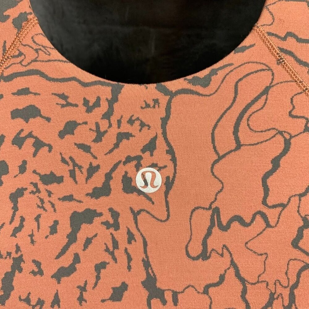 Lululemon Women's Align High-Neck Tank Top in Camo Contour SIze 2 - Picture 7 of 14